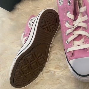 Pink high top converse 6.5